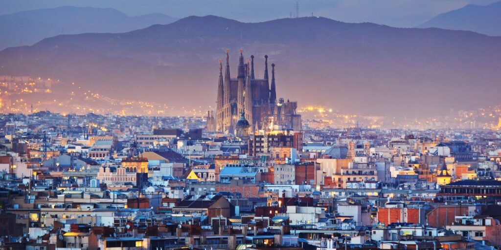 Barcelona wil cruisebelasting versneld verhogen om dagbezoekers te beperken