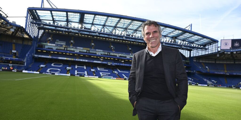 Gianfranco_Zola_stapt_aan_boord_van_MSC_Virtuosa_voor_speciale_voetbalcruise_in_