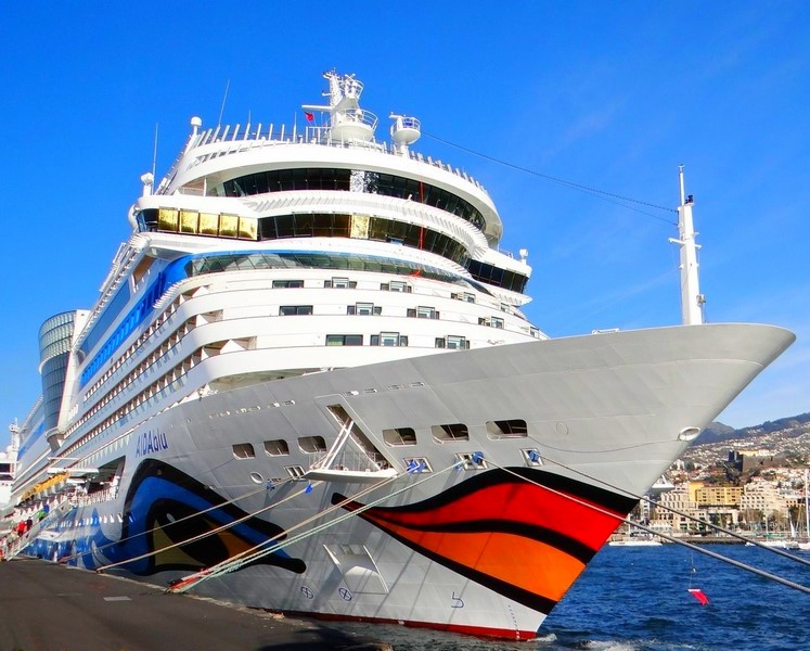 AIDA schrapt bezoeken aan Santorini in 2027