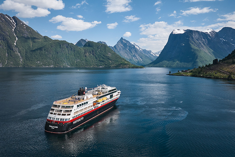 Hurtigruten_zomerdeal_biedt_tot__korting_op_kustcruises