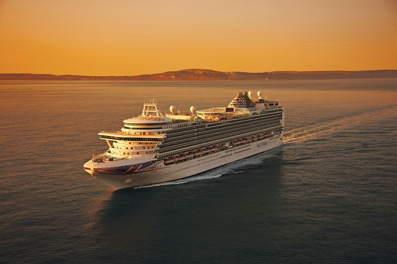 P&O Cruises en Cunard-schepen tonen drie grote sportevenementen op zee