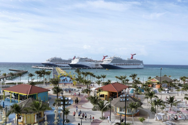 Carnival_Corporation_rondt_pieruitbreiding_bij_Celebration_Key_eerder_dan_gepland_af_
