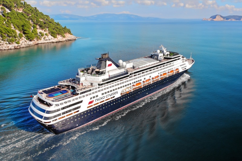 Vasco_da_Gama_vaart_weer_voor_Nicko_Cruises_na_twee_maanden_stilstand