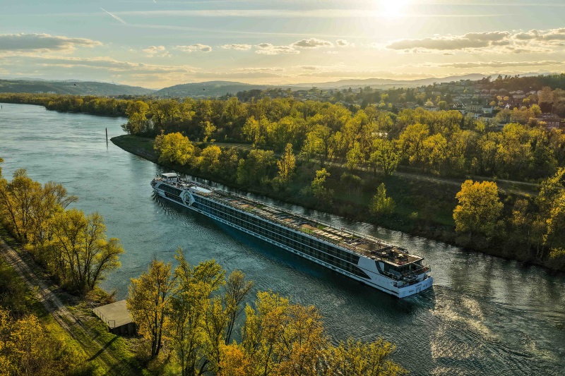 Tauck_onthult_Harmonie_nieuw_rivierschip_voor_de_Rhne_komt_in_