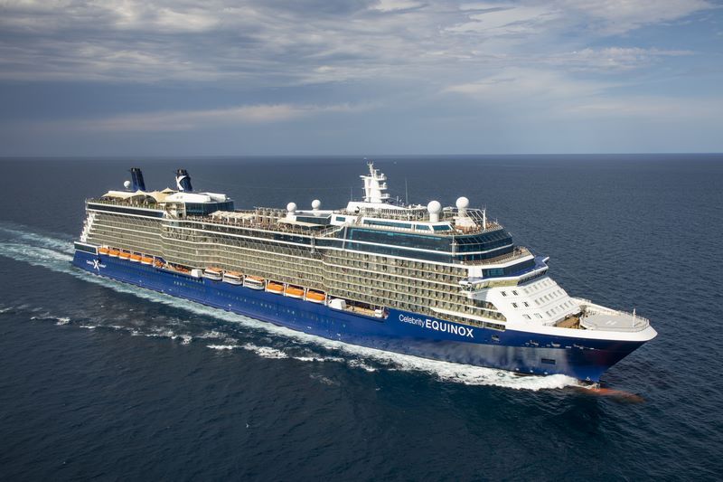 Celebrity_Equinox_vaart_in__voor_het_eerst_in_Alaska