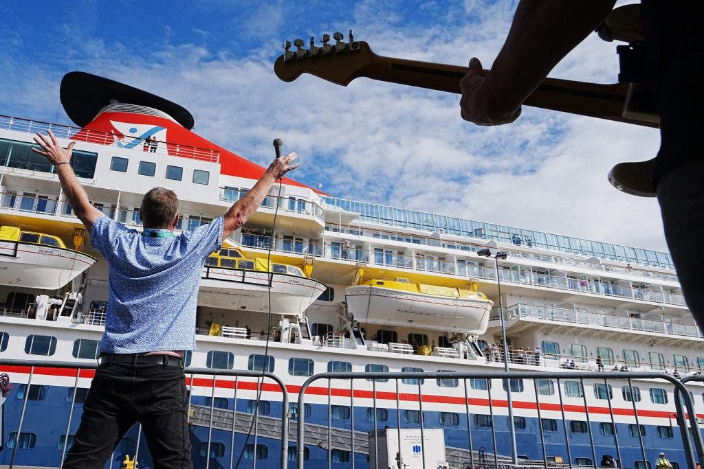 Fred_Olsen_viert_twintig_jaar_cruises_vanuit_Newcastle
