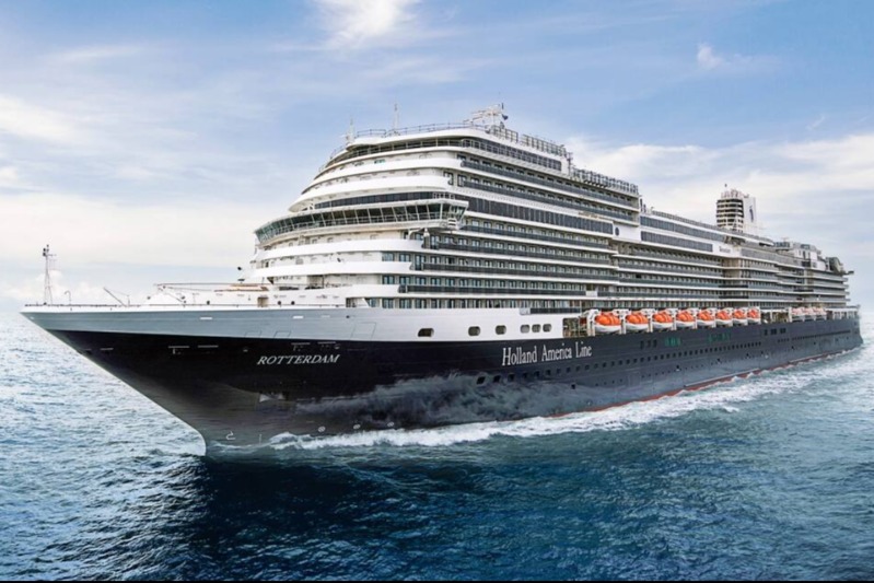 Rotterdam_viert_vijf_jaar_in_de_vaart_voor_Holland_America_Line