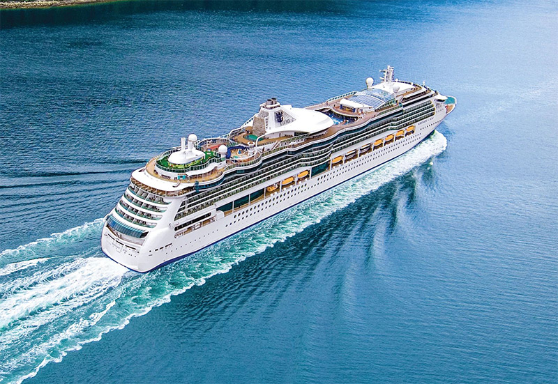 Serenade_of_the_Seas_van_Royal_Caribbean_vaart_weer_in_Alaska