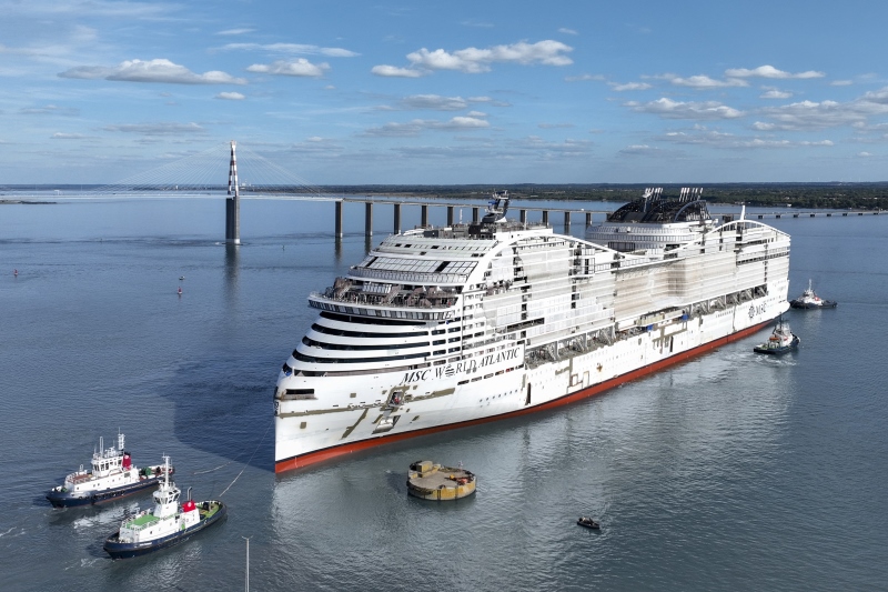 MSC_Cruises_viert_floatout_van_MSC_World_Atlantic_in_Frankrijk