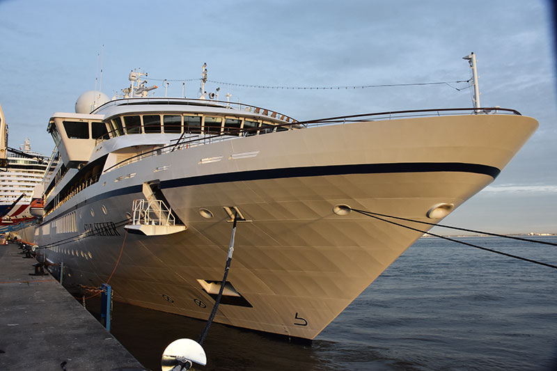 Windstar_past_lessen_van_Star_Seeker_toe_op_de_nieuwe_Star_Explorer