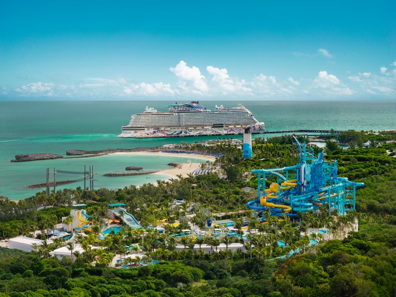 Aangepaste_routes_van_NCL_brengen__gasten_extra_naar_Great_Stirrup_Cay